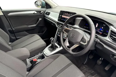 GF25UXC Volkswagen T-Roc 1.5 TSI Match 5dr | Rear View Camera Thumbnail #15