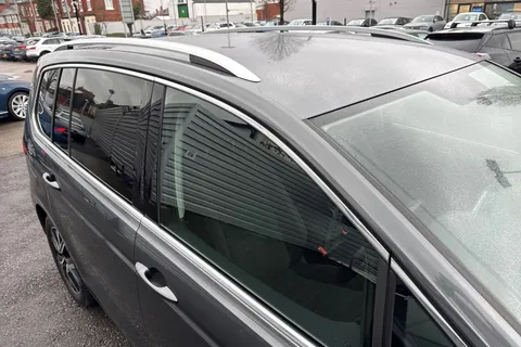 LV20NPD Volkswagen Touran 1.5 TSI EVO R-Line Euro 6 (s/s) 5dr Thumbnail #35