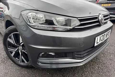 LV20NPD Volkswagen Touran 1.5 TSI EVO R-Line Euro 6 (s/s) 5dr Thumbnail #36
