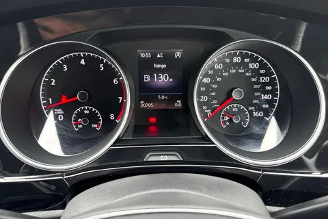LV20NPD Volkswagen Touran 1.5 TSI EVO R-Line Euro 6 (s/s) 5dr Thumbnail #44