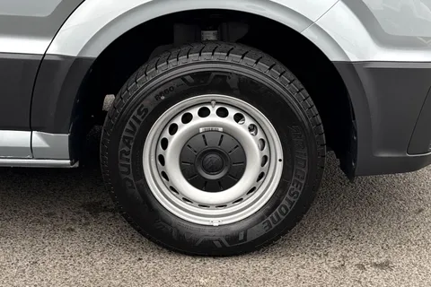 BK75LCM Volkswagen Crafter 2.0 TDI 163PS HDE Commerce Plus Low Roof Van Auto Thumbnail #9