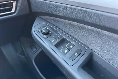 KP75LJY Volkswagen Golf 1.5 TSI 204 Match eHybrid 5dr DSG Thumbnail #17