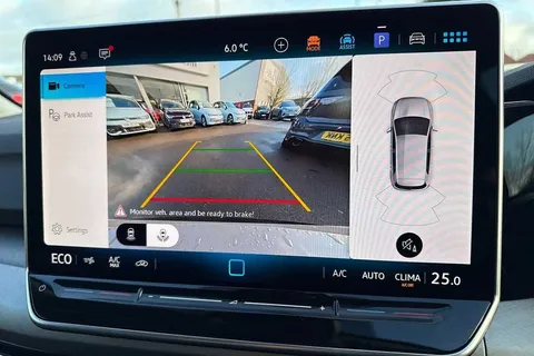 KP75LJY Volkswagen Golf 1.5 TSI 204 Match eHybrid 5dr DSG Thumbnail #45