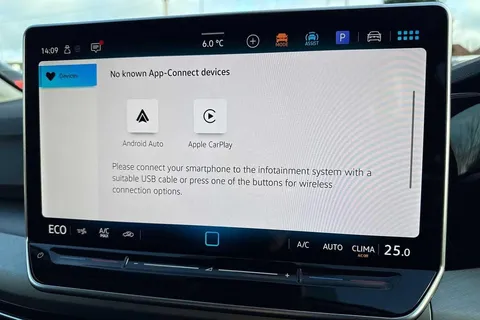 KP75LJY Volkswagen Golf 1.5 TSI 204 Match eHybrid 5dr DSG Thumbnail #50