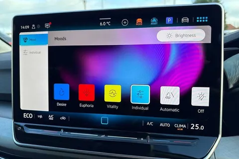 KP75LJY Volkswagen Golf 1.5 TSI 204 Match eHybrid 5dr DSG Thumbnail #52