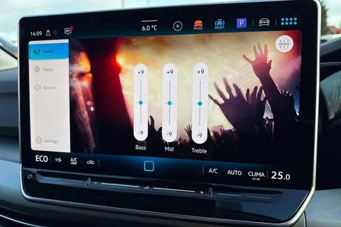 KP75LJY Volkswagen Golf 1.5 TSI 204 Match eHybrid 5dr DSG Thumbnail #53