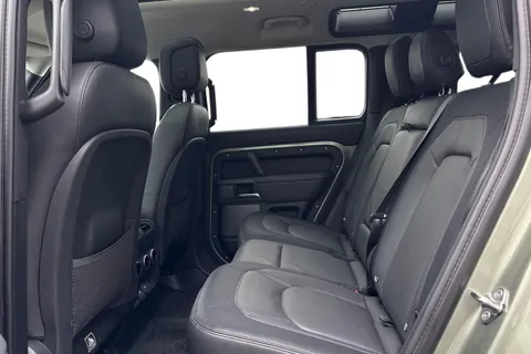 KN73VPF Land Rover Defender 110 2.0 P400e X-Dynamic HSE 5dr Thumbnail #5