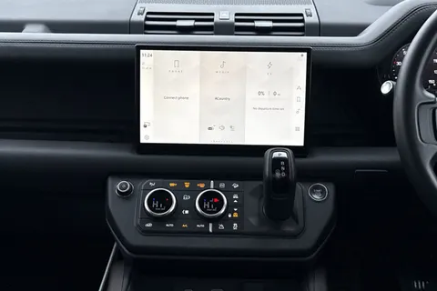 KN73VPF Land Rover Defender 110 2.0 P400e X-Dynamic HSE 5dr Thumbnail #16