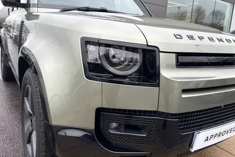 KN73VPF Land Rover Defender 110 2.0 P400e X-Dynamic HSE 5dr Thumbnail #19