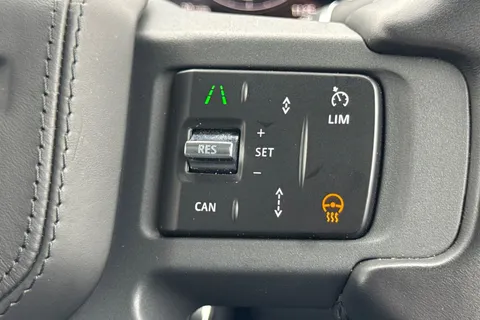 KN73VPF Land Rover Defender 110 2.0 P400e X-Dynamic HSE 5dr Thumbnail #36