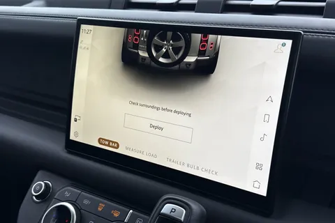 KN73VPF Land Rover Defender 110 2.0 P400e X-Dynamic HSE 5dr Thumbnail #45