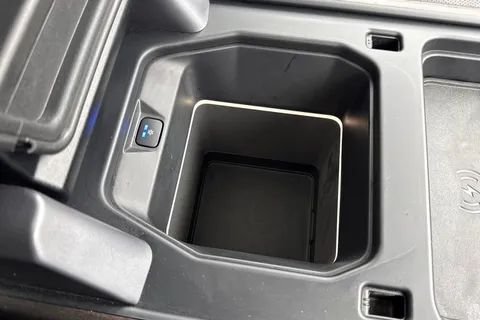 KN73VPF Land Rover Defender 110 2.0 P400e X-Dynamic HSE 5dr Thumbnail #50