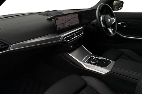 YB24XNZ BMW 3 Series 2.0 320i M Sport Auto Euro 6 (s/s) 4dr Thumbnail #9