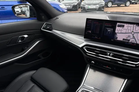 YB24XNZ BMW 3 Series 2.0 320i M Sport Auto Euro 6 (s/s) 4dr Thumbnail #15