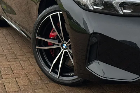 YB24XNZ BMW 3 Series 2.0 320i M Sport Auto Euro 6 (s/s) 4dr Thumbnail #26