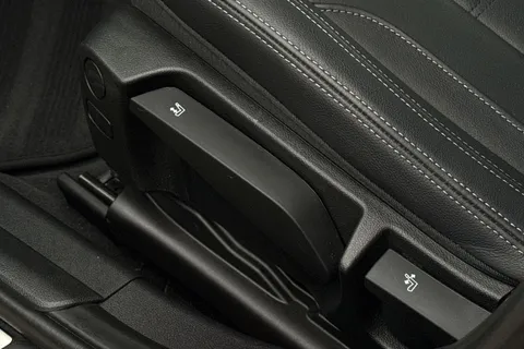 YB24XNZ BMW 3 Series 2.0 320i M Sport Auto Euro 6 (s/s) 4dr Thumbnail #34