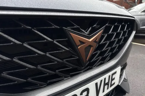 27 of 54 for CUPRA Formentor 1.5 TSI V2 DSG Euro 6 (s/s) 5dr