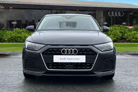 6 of 50 for Audi A1 Sport 30 TFSI 110 PS 6-speed