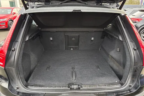 WR69XLE Volvo Xc40 2.0 T4 R-Design Auto Euro 6 (s/s) 5dr Thumbnail #8