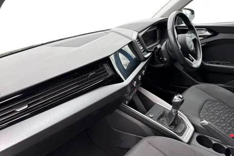 9 of 50 for Audi A1 Sport 30 TFSI 110 PS 6-speed