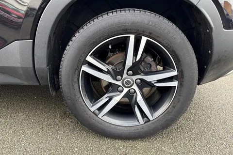 WR69XLE Volvo Xc40 2.0 T4 R-Design Auto Euro 6 (s/s) 5dr Thumbnail #13