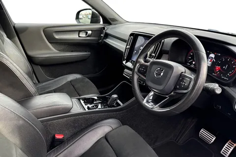 WR69XLE Volvo Xc40 2.0 T4 R-Design Auto Euro 6 (s/s) 5dr Thumbnail #15
