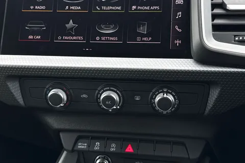 19 of 50 for Audi A1 Sport 30 TFSI 110 PS 6-speed