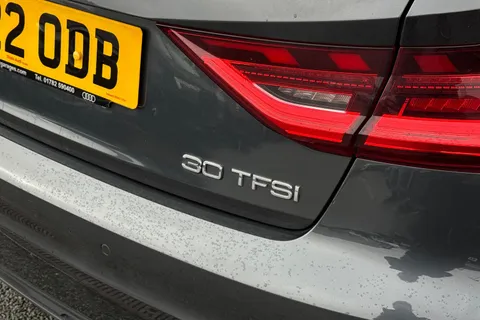 28 of 50 for Audi A1 Sport 30 TFSI 110 PS 6-speed