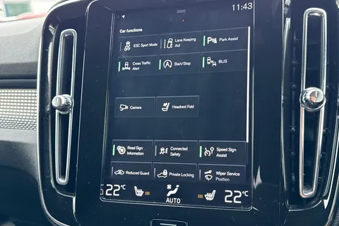 WR69XLE Volvo Xc40 2.0 T4 R-Design Auto Euro 6 (s/s) 5dr Thumbnail #28