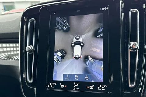 WR69XLE Volvo Xc40 2.0 T4 R-Design Auto Euro 6 (s/s) 5dr Thumbnail #29