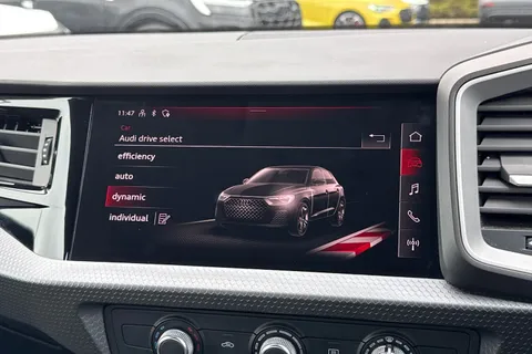 31 of 50 for Audi A1 Sport 30 TFSI 110 PS 6-speed