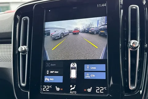 WR69XLE Volvo Xc40 2.0 T4 R-Design Auto Euro 6 (s/s) 5dr Thumbnail #30