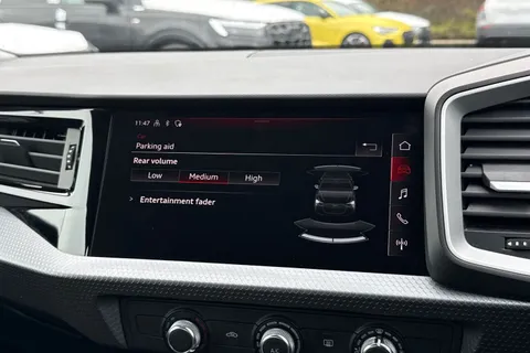 32 of 50 for Audi A1 Sport 30 TFSI 110 PS 6-speed