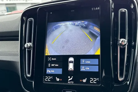 WR69XLE Volvo Xc40 2.0 T4 R-Design Auto Euro 6 (s/s) 5dr Thumbnail #31