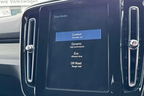 WR69XLE Volvo Xc40 2.0 T4 R-Design Auto Euro 6 (s/s) 5dr Thumbnail #33