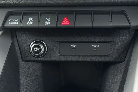 44 of 50 for Audi A1 Sport 30 TFSI 110 PS 6-speed