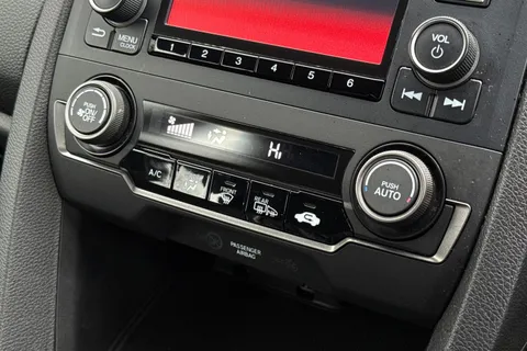 OW17MPY Honda Civic 1.0 VTEC Turbo SE 5dr Thumbnail #22