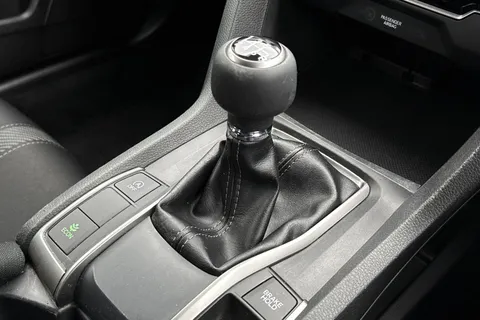 OW17MPY Honda Civic 1.0 VTEC Turbo SE 5dr Thumbnail #23