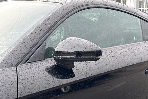 25 of 41 for Audi TT Coup- S line 45 TFSI 245 PS 6-speed