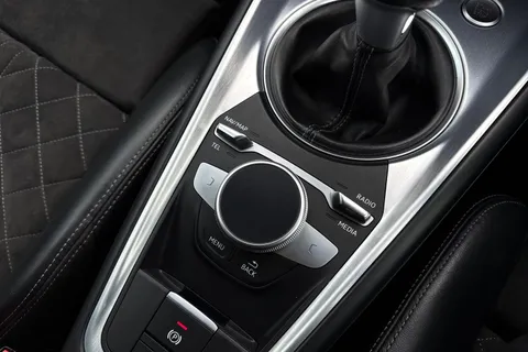 29 of 41 for Audi TT Coup- S line 45 TFSI 245 PS 6-speed