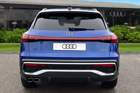  Audi Q5 2.0 TDI S line S Tronic quattro Euro 6 (s/s) 5dr Thumbnail #5