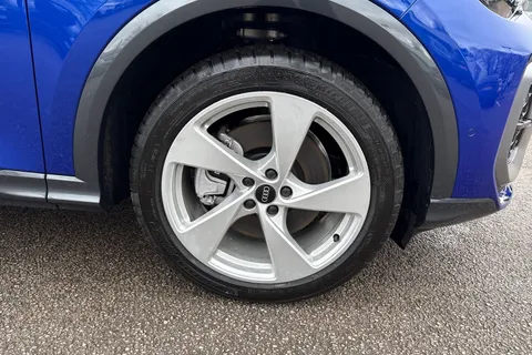  Audi Q5 2.0 TDI S line S Tronic quattro Euro 6 (s/s) 5dr Thumbnail #7