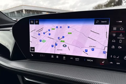  Audi Q5 2.0 TDI S line S Tronic quattro Euro 6 (s/s) 5dr Thumbnail #12