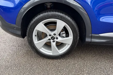  Audi Q5 2.0 TDI S line S Tronic quattro Euro 6 (s/s) 5dr Thumbnail #24