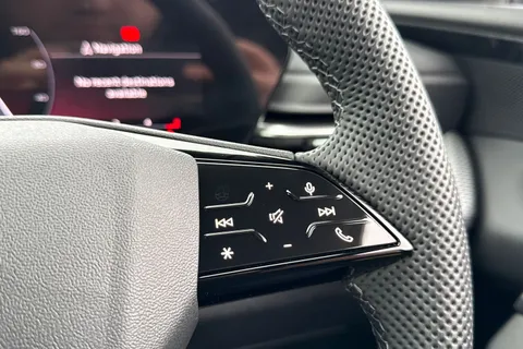  Audi Q5 2.0 TDI S line S Tronic quattro Euro 6 (s/s) 5dr Thumbnail #25