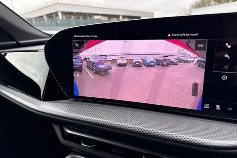  Audi Q5 2.0 TDI S line S Tronic quattro Euro 6 (s/s) 5dr Thumbnail #31