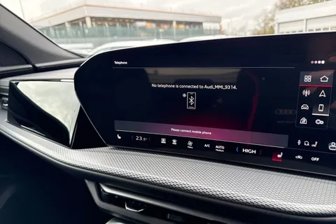  Audi Q5 2.0 TDI S line S Tronic quattro Euro 6 (s/s) 5dr Thumbnail #37