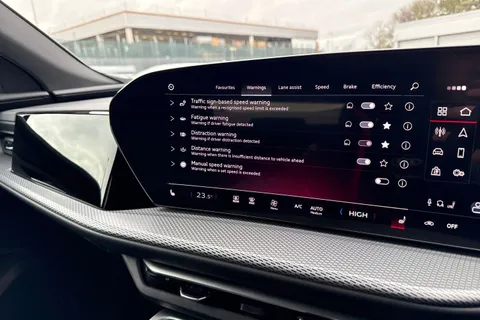  Audi Q5 2.0 TDI S line S Tronic quattro Euro 6 (s/s) 5dr Thumbnail #42