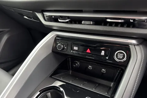  Audi Q5 2.0 TDI S line S Tronic quattro Euro 6 (s/s) 5dr Thumbnail #50