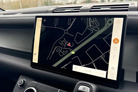 KN25UJL Land Rover Defender 110 3.0 D350 X-Dynamic HSE 5dr Thumbnail #13